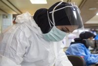 یک اپیدمیولوژیست: سویه جدید کرونا ۳ تا ۵ روزه از بدن خارج میشود/ برای بازگشت به کار تست لازم نیست یک اپیدمیولوژیست: سویه جدید کرونا ۳ تا ۵ روزه از بدن خارج میشود/ برای بازگشت به کار تست لازم نیست