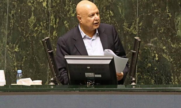 میرکاظمی: در بودجه ۱۴۰۲، ۶۰۳ همت درآمد از محل فروش نفت پیش بینی شده است میرکاظمی: در بودجه ۱۴۰۲، ۶۰۳ همت درآمد از محل فروش نفت پیش بینی شده است