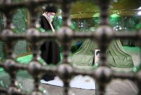 حضور رهبر انقلاب در حرم امام و گلزار شهدای بهشت زهرا حضور رهبر انقلاب در حرم امام و گلزار شهدای بهشت زهرا