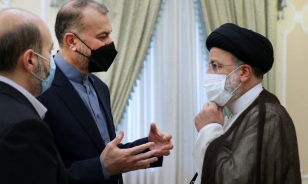 رئیسجمهور، امیرعبداللهیان را مامور پیگیری حقابه ایران از رود هیرمند کرد رئیسجمهور، امیرعبداللهیان را مامور پیگیری حقابه ایران از رود هیرمند کرد