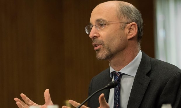 رابرت مالی: بایدن هرگز نگفت دیپلماسی و احتمال تفاهم با ایران مرده است/ من منصوب شده‌ام تا نتیجه دیپلماتیک را پیگیری کنم/ آماده تداوم مذاکرات غیرمستقیم با ایران هستیم/ گزینه نظامی دشوار و خطرناک است؛ رئیس جمهور آمریکا تنها در صورت لزوم به آن متوسل خواهد شد/ به دنبال تغییر حکومت ایران نیستیم، به اندازه کافی تجربه غم انگیز در بحث تغییر رژیم داشته ایم