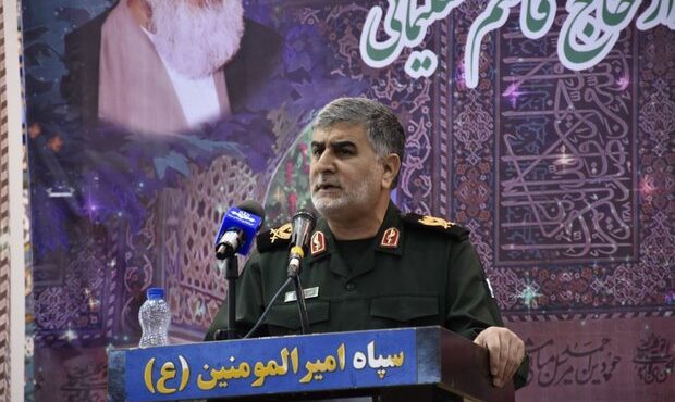 فرمانده سپاه امیر المومنین (ع) استان ایلام تاکید کرد: صدق و اخلاص نماد مکتب شهید سلیمانی است