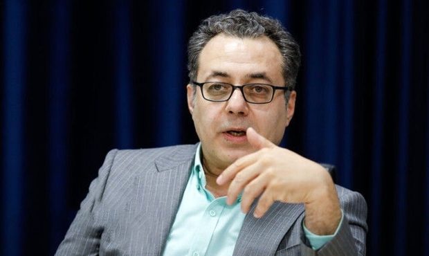 سخنگوی وزارت صمت: نمی‌گوییم خودرو گران نمی‌شود/ توان خرید مردم نه تنها برای خودرو بلکه در همه حوزه‌ها کاهش پیدا کرده؛ وزارت صمت، ذی‌ربط ماجرای ترمیم قدرت خرید مردم نیست