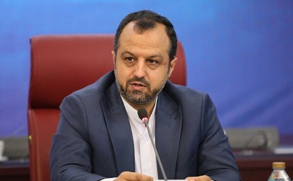 وزیر اقتصاد: هیچ احدی در فرآیند مولدسازی مصونیت ندارد/ دستورالعمل خودرویی شورای رقابت کمک کننده نبود وزیر اقتصاد: هیچ احدی در فرآیند مولدسازی مصونیت ندارد/ دستورالعمل خودرویی شورای رقابت کمک کننده نبود