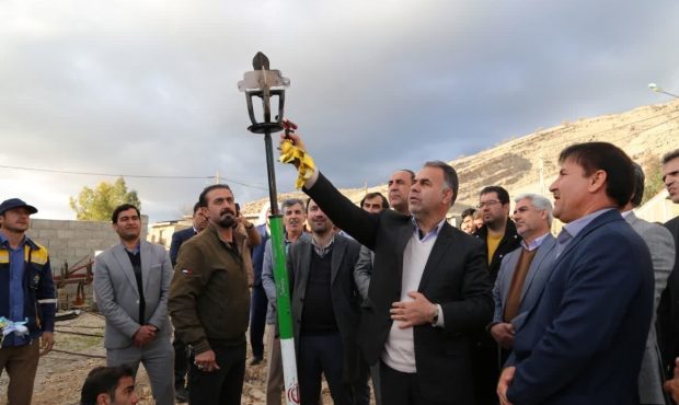 به‌مناسبت ایام‌الله دهه‌فجر: ۳ روستا و ۳ واحدصنعتی در آبدانان گازدار شد/ گاز به آخرین روستاهای دارای قابلیت گازرسانی آبدانان رسید