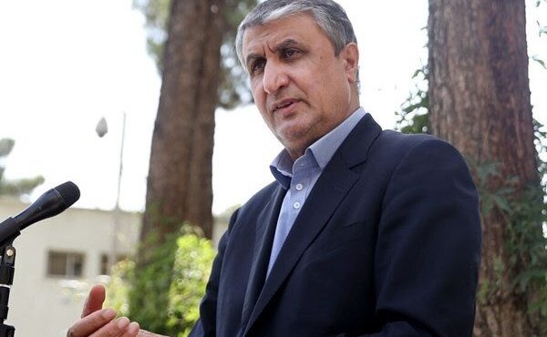 رئیس سازمان انرژی اتمی درباره میزان ذخایر اورانیوم کشور: عدد و رقم به چه درد شما می‌خورد؟/ آنچه غنی‌سازی می‌کنیم برای اهداف تعریف شده‌ای است که در بخش صنعتی از آن استفاده می‌کنیم