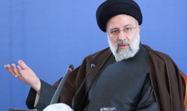 رئیسی: مهمترین علت جهش قیمت ارز نقش‌آفرینی دست‌های بیگانه است؛ برخی هم در داخل بر این آتش می دمند/ جهش‌های ناگهانی قیمت ارتباطی به مولفه‌های بازار و تجارت ندارد