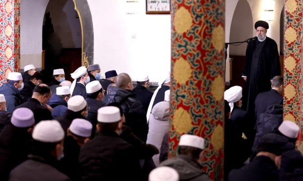 رئیسی: جمهوری اسلامی ایران برای مردم منطقه امنیتساز بوده/ سلطهگران و آمریکاییها در آینده جهان جایگاهی نخواهند داشت رئیسی: جمهوری اسلامی ایران برای مردم منطقه امنیتساز بوده/ سلطهگران و آمریکاییها در آینده جهان جایگاهی نخواهند داشت