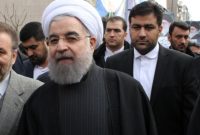 روحانی: نگذاریم اقلیتی قدرت‌طلب اکثریت را کنار بزنند که آن روز پایان انقلاب خواهد بود/ با احترام به افکار گوناگون و شنیدن صدای مردم، بقای انقلاب تضمین می‌شود