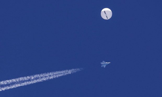 مقامات سابق پنتاگون: در زمان ترامپ چندین شی را در آسمان آمریکا ردیابی کردیم اما به کاخ سفید گزارش ندادیم، زیرا مشخص نبود آنها چه هستند مقامات سابق پنتاگون: در زمان ترامپ چندین شی را در آسمان آمریکا ردیابی کردیم اما به کاخ سفید گزارش ندادیم، زیرا مشخص نبود آنها چه هستند