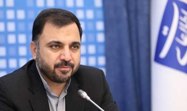وزیر ارتباطات: گزارش دستاوردها در حوزه شبکه ملی اطلاعات، زیرساخت‌ها و حوزه فضایی را به رهبری ارائه کردیم؛ ایشان نقطه نظرات و رهنمودهایی داشتند که در حال پیگیری هستیم