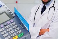 سازمان مالیاتی: بخش زیادی از پزشکان از کارتخوان استفاده نمی‌کنند/ صورت تکرار این تخلف، امکان دارد مجوز آنها باطل شود