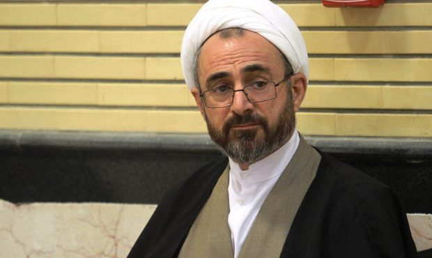 امام جمعه ایلام تاکید کرد: مدافعان امنیت خار چشم دشمنان هستند امام جمعه ایلام تاکید کرد: مدافعان امنیت خار چشم دشمنان هستند