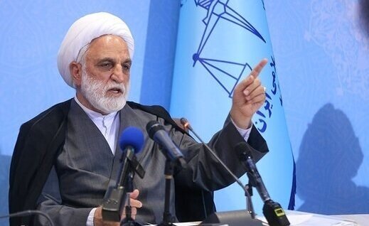 رئیس قوه قضاییه: ضابطین موظف هستند با هر نوع ناهنجاری که خلاف قانون و شرع است و سبب آزردگی مردم مؤمن می‌شود، برخورد کنند