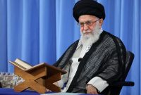 رهبر انقلاب: هدف از بعضی تلاوتها آوازخوانی است؛ بیشتر به دنبال به رخ کشیدن لحنها و شیوههای تلاوت بر شنوندگان خود از طریق بکارگیری موسیقی زیبا و فعال هستند؛ این تلاوت، تلاوتِ مطلوب نیست رهبر انقلاب: هدف از بعضی تلاوتها آوازخوانی است؛ بیشتر به دنبال به رخ کشیدن لحنها و شیوههای تلاوت بر شنوندگان خود از طریق بکارگیری موسیقی زیبا و فعال هستند؛ این تلاوت، تلاوتِ مطلوب نیست