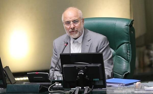 قالیباف: برای برخی خانواده‌ها قبوض ۷ میلیون تومانی صادر شده در حالی که کل درآمد آن خانواده نیز به ۷ میلیون تومان نمی‌رسد/ یعنی اگر هیچ غذایی نخورند هم نمی‌توانند این مبلغ را پرداخت کنند