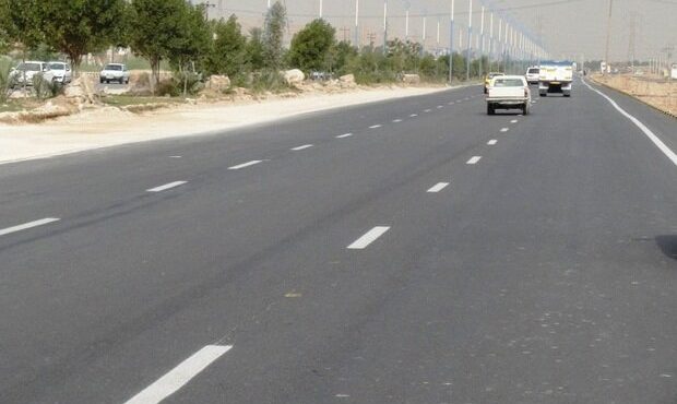 مدیرکل راهداری ایلام خبر داد: ریزش برداری ۴۵ نقطه از جاده های استان ایلام انجام شد