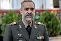 وزیر دفاع: نیازی به خرید اس۴۰۰ نداریم
