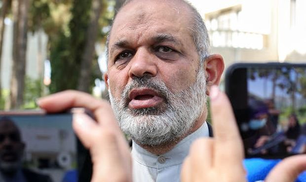 وزیر کشور: نمیتوانیم بگوییم سال ۱۴۰۱ سال سختی بود، اما بالاخره یک گرفتاری و مزاحمتی بود که دشمنان درست کردند/ وظیفه ما در قالب شورای امنیت این بود که به این موضوع بپردازیم که این کار انجام شد وزیر کشور: نمیتوانیم بگوییم سال ۱۴۰۱ سال سختی بود، اما بالاخره یک گرفتاری و مزاحمتی بود که دشمنان درست کردند/ وظیفه ما در قالب شورای امنیت این بود که به این موضوع بپردازیم که این کار انجام شد