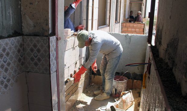 مدیرکل کمیته امداد امام خمینی (ره) ایلام از احداث ۶۳۵ واحد مسکونی برای مددجویان خبر داد مدیرکل کمیته امداد امام خمینی (ره) ایلام از احداث ۶۳۵ واحد مسکونی برای مددجویان خبر داد