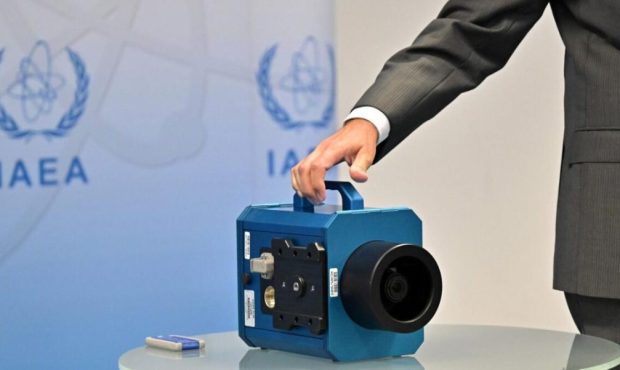 خبرنگار وال استریت ژورنال به نقل از منابع خود مدعی شد:ایران در نصب مجدد دوربینها و تجهییزات آژانس بسیار کند عمل کرده؛ تقریبا هیچ پیشرفتی رخ نداده خبرنگار وال استریت ژورنال به نقل از منابع خود مدعی شد:ایران در نصب مجدد دوربینها و تجهییزات آژانس بسیار کند عمل کرده؛ تقریبا هیچ پیشرفتی رخ نداده