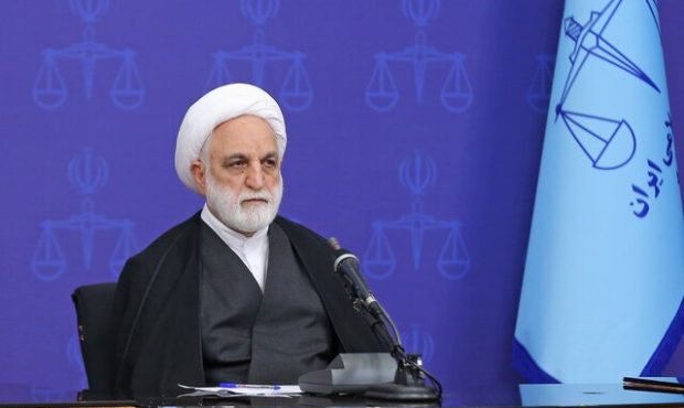 رئیس قوه قضاییه: وسایل ضبط شده متهمان بازگردانده شود