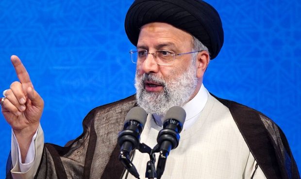 رئیسی: حجاب قانون است؛ همه باید نسبت به آن پایبند باشند/ اگر کسانی باوری که ما داریم را نداشتند، باید با مذاکره و اقناع روشن شوند