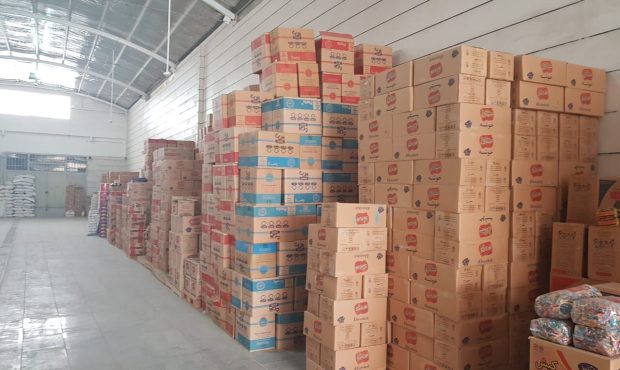مدیرکل تعزیرات حکومتی استان ایلام از کشف و پلمب انبار احتکار مواد غذایی در ایلام خبر داد