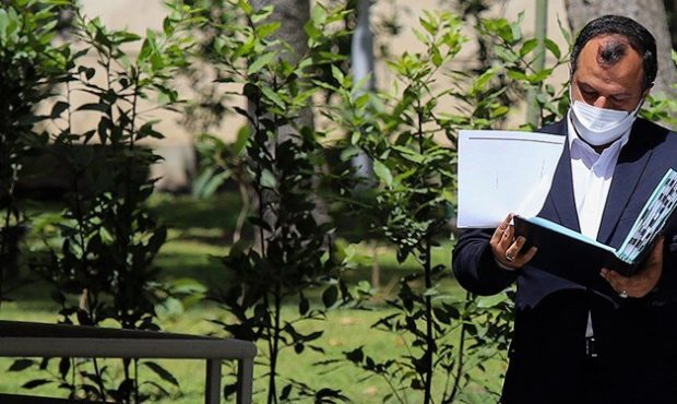 درخواست وزیر اقتصاد از مجمع تشخیص: اعتبارزدایی از قولنامه‌ها را تصویب کنید
