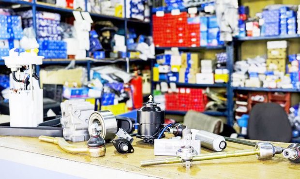 جمع آوری لوازم یدکی تقلبی خودرو بازار ایلام