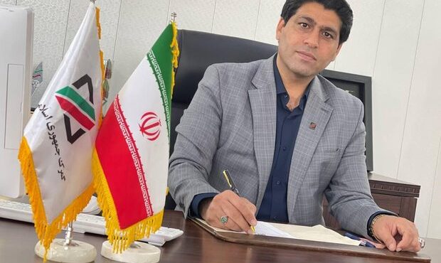 مدیرکل گمرک استان ایلام از صادرات ۱۰۵ هزار تن محصولات کشاورزی از مرز مهران به عراق خبر داد مدیرکل گمرک استان ایلام از صادرات ۱۰۵ هزار تن محصولات کشاورزی از مرز مهران به عراق خبر داد