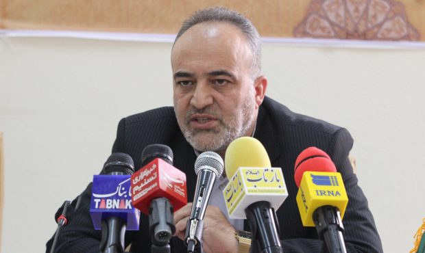 رسانه ها در انتشار مطالب خود اعم از طنز، جدی یا انتقادی اخلاق حرفه ای را رعایت کنند