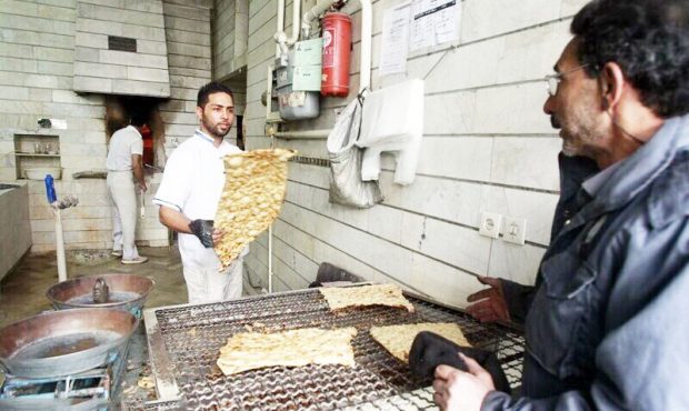 فرماندار ایلام از رفع مشکل نانوایی های سطح شهر ایلام تا ۲ روز آینده خبر داد