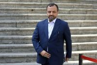 ۵۰۰ هزار تن رسو‌ب کالا‌ در گمرکات داریم/ مجوز فروش ۳ هزار خودروی‌ ‌معطل‌مانده ‌صادر شد