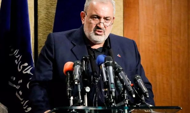 در حوزه خودرو، مردم از شرایط موجود ناراضی هستند/ در اوج تحریم‌ها، ۲۰۰ کالای راهبردی به کشور‌های جهان صادر می‌کنیم، اما قیمت خودروی داخلی به ۳۰۰ میلیون تومان رسیده