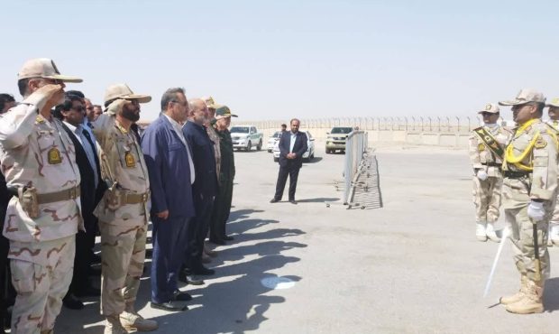 وزیر کشور تاکید کرد: افزایش درب‌های خروج و ورود پایانه مرزی مهران