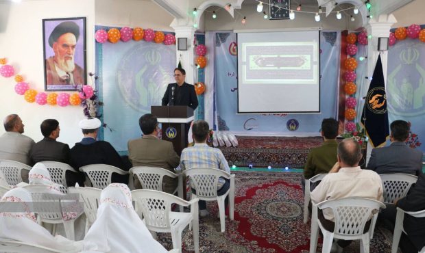 مدیرکل کمیته امداد از حمایت کمیته امداد ایلام از ۱۱ هزار دانش آموز و دانشجو خبر داد