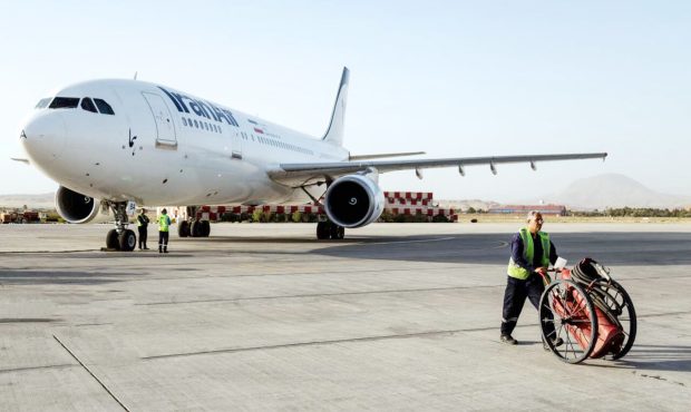 سرپرست فرودگاه شهدای ایلام خبر داد: برقراری ۳ پرواز فوق‌العاده «هما» از فرودگاه ایلام در آستانه اربعین