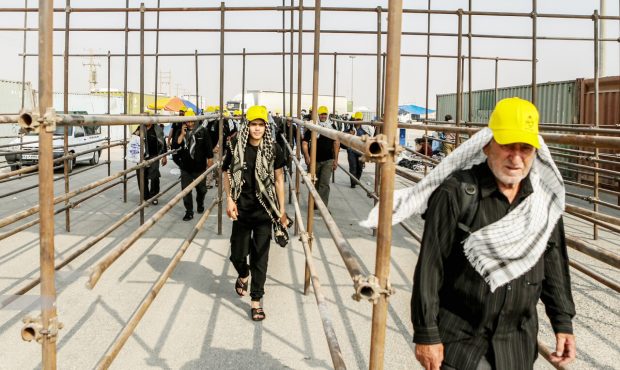 فرماندار مهران از تردد ۳۵ هزار و۴۹۷ نفر در شبانه روز گذشته از مرز مهران خبر داد فرماندار مهران از تردد ۳۵ هزار و۴۹۷ نفر در شبانه روز گذشته از مرز مهران خبر داد