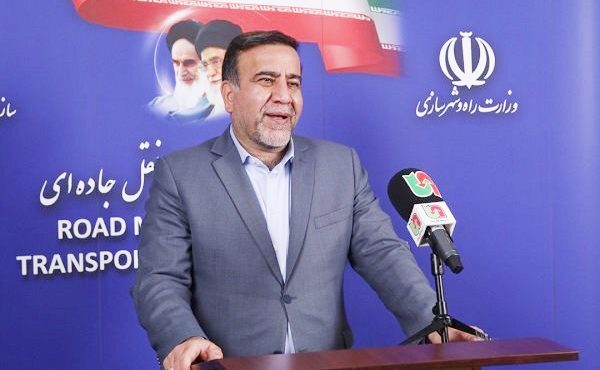 رئیس سازمان راهداری و حمل و نقل جاده ای خبر داد: روزانه چهار هزار بلیط اتوبوس به صورت اینترنتی پیش فروش می‌شود