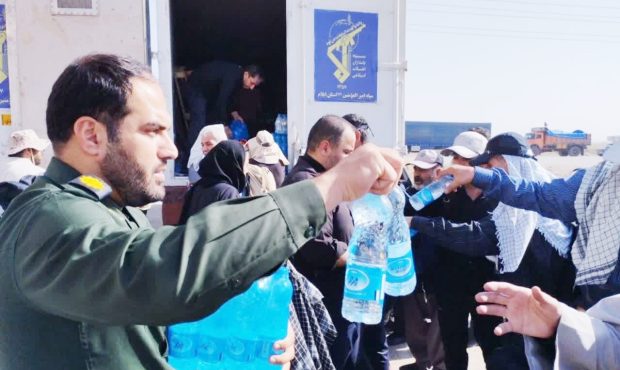 جانشین فرمانده سپاه امیرالمومنین (ع) از برپایی ۱۳ ایستگاه صلواتی سپاه در مبادی ورودی ایلام خبر داد