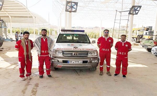 مدیر عامل جمعیت هلال احمر ایلام از اعزام ۴۰ دستگاه آمبولانس هلال احمر به عراق خبر داد