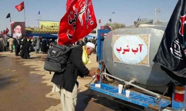 کارشناسان بهداشت محیط روزانه به طور دقیق سلامت آب را مورد بررسی قرار میدهند کارشناسان بهداشت محیط روزانه به طور دقیق سلامت آب را مورد بررسی قرار میدهند