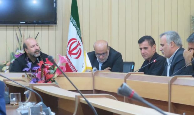 معاون هماهنگی امور اقتصادی استاندار ایلام تاکید کرد: همه نانوایی‌ها طبق زمانبندی تعیین شده باید پخت نان با کیفیت داشته باشند