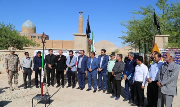 طی آئینی و با حضور جمعی از مسئولان؛ طرح گازرسانی به ۲ روستا و ۶ صنایع در دهلران افتتاح شد