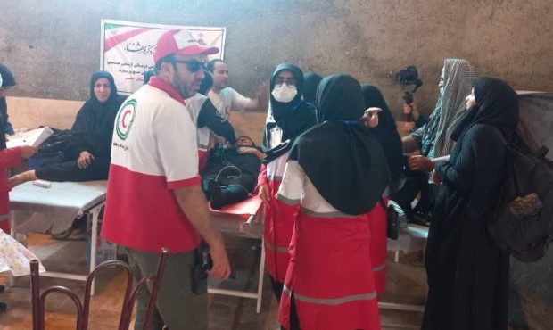 مدیر عامل جمعیت هلال احمر استان ایلام خبر داد: ۲ هزار زائر از خدمات هلال احمر ایلام بهره مند شدند مدیر عامل جمعیت هلال احمر استان ایلام خبر داد: ۲ هزار زائر از خدمات هلال احمر ایلام بهره مند شدند