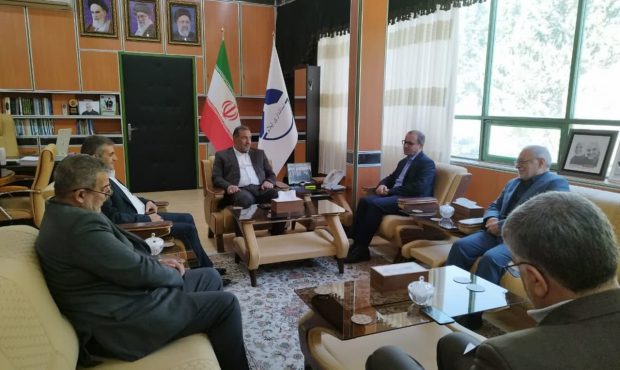 استاندار ایلام تاکید کرد: خدمات‌رسانی در اربعین مورد رضایت همه‌ی زوار بود