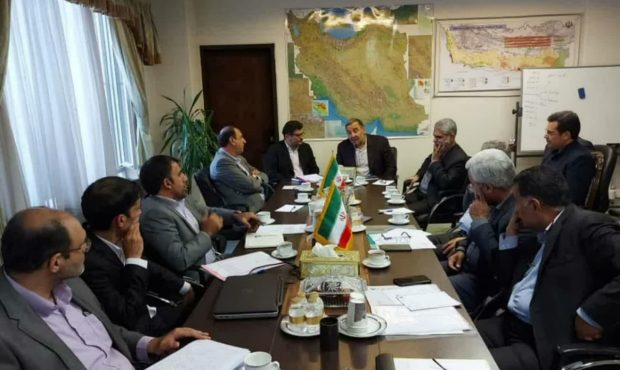 استاندار ایلام تاکید کرد: رفع مشکلات و راه‌اندازی پتروشیمی دهلران موجب تحول در توسعه و اشتغال منطقه خواهد شد