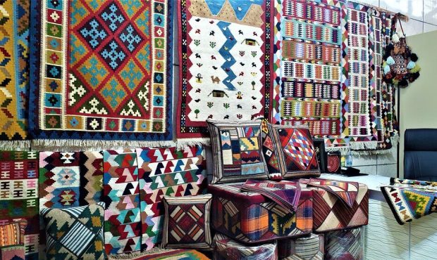 مدیرکل میراث‌فرهنگی از  فروش ۱۱۰میلیارد ریالی صنایع دستی ایلام در نمایشگاه توانمندی‌های روستاییان خبر داد