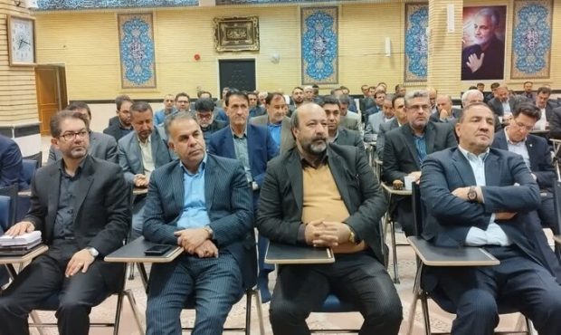 استاندار ایلام در جلسه اخلاق مدیران در نظام اسلامی: یکی از ضروریات لازم برای مدیران بحث اخلاق‌مداری است